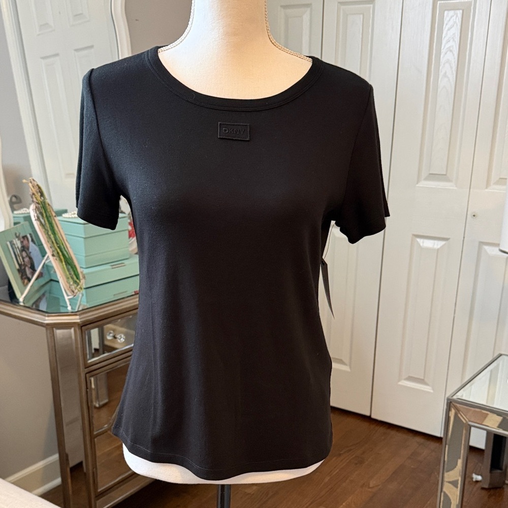DKNY Tee - Classic Black Short Sleeve